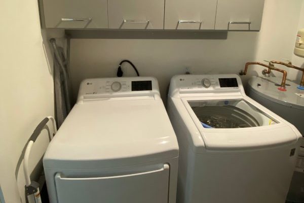 laundry room 4